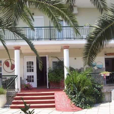 Aquarius Hotel Fourka Exterior foto